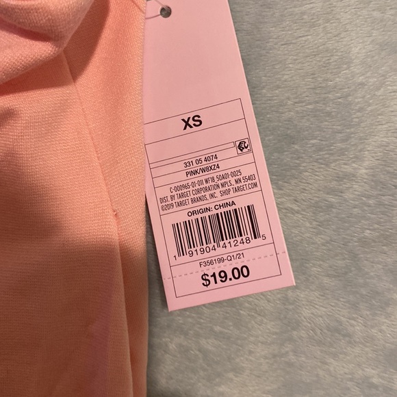 pink skirt - Picture 3 of 3